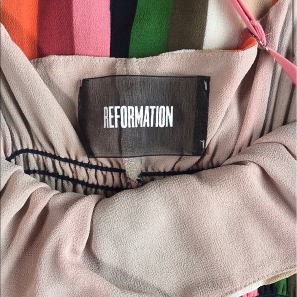 Reformation Tudor dress - Picture 4 of 9